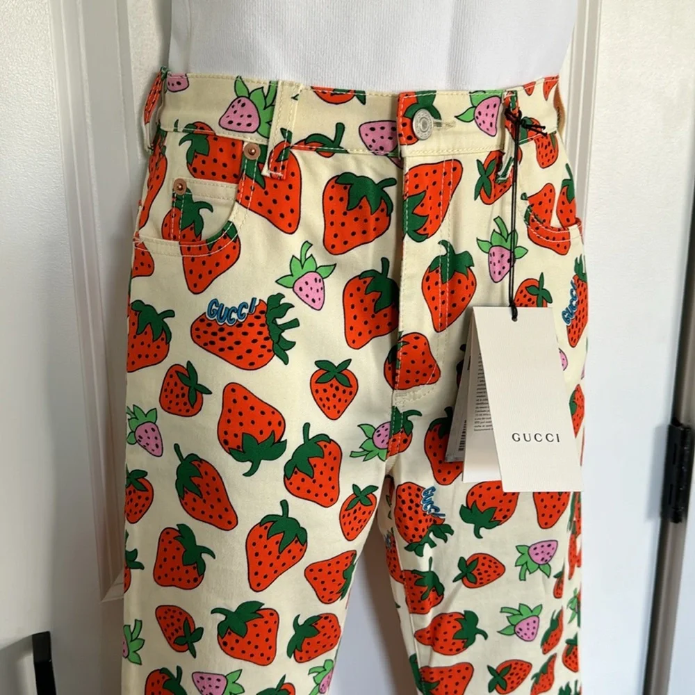NWT Gucci Strawberry Print Skinny Leg Jeans - Picture 11 of 15
